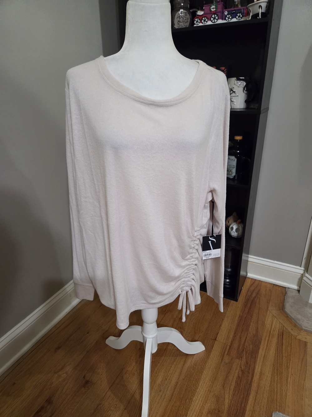 Simply Vera Vera Wang Pale Beige Ruched-Side Long Sleeve Top